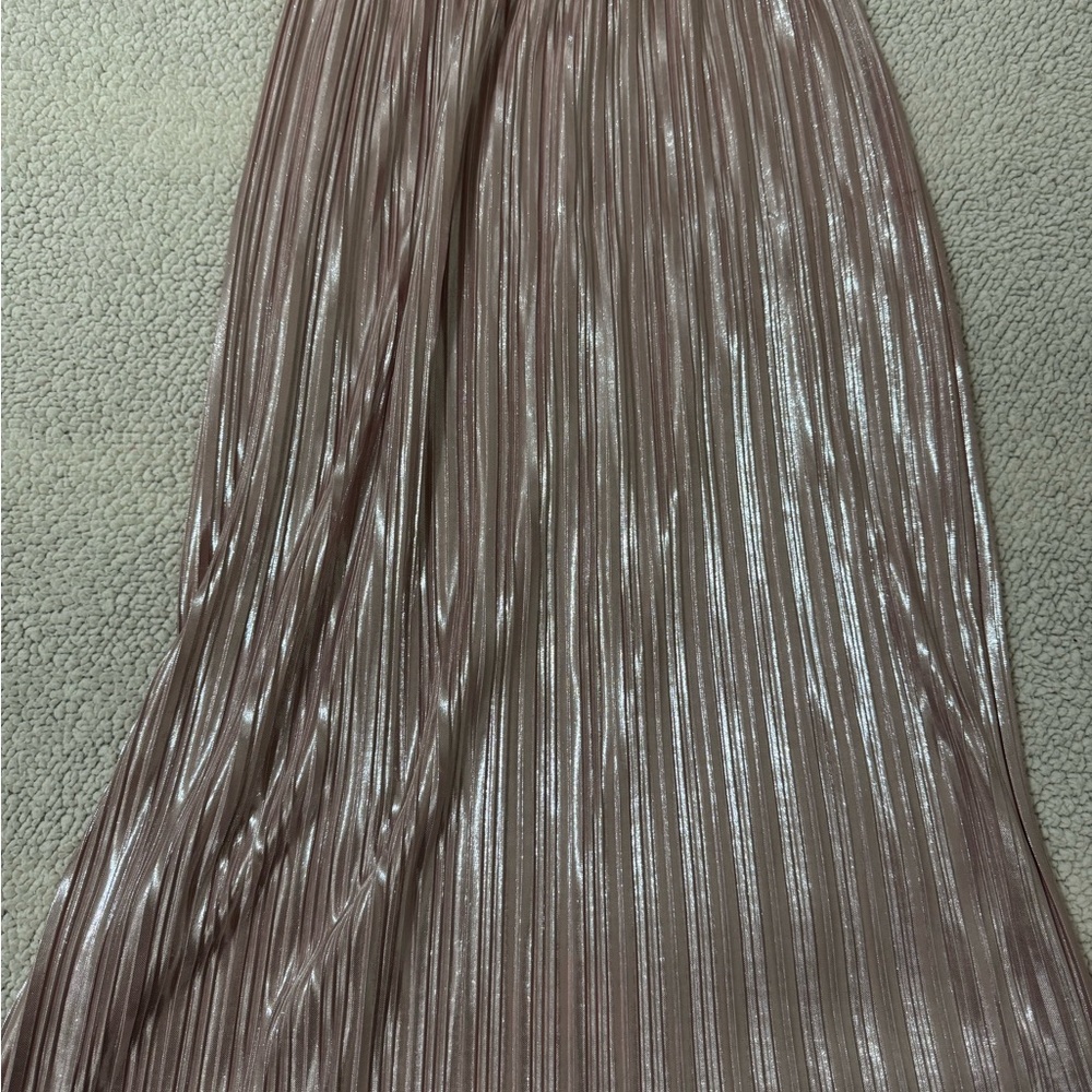 Elegant Metallic Rose Gold Pleated Skirt